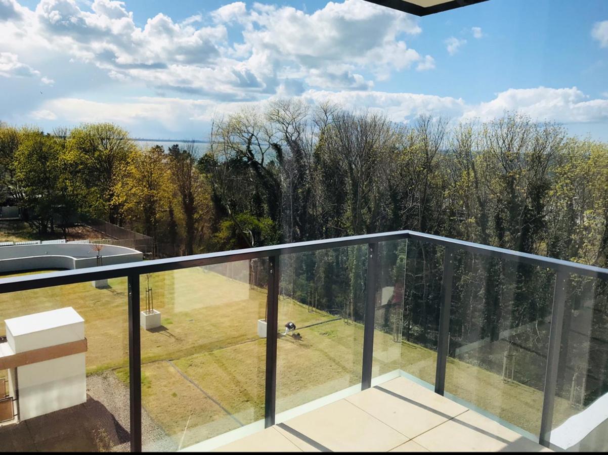 Aquamarina Prima - - Free Garage Apartment *